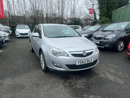 Vauxhall Astra  1.4 16v Tech Line Hatchback 5dr Petrol Manual Euro