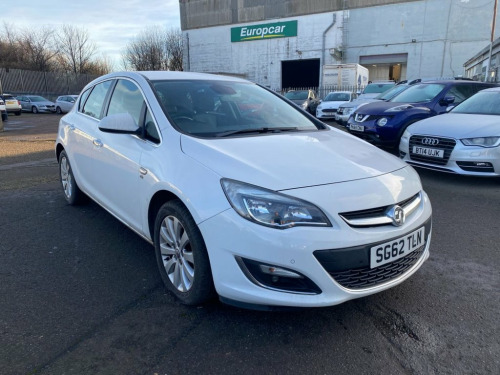 Vauxhall Astra  2.0 CDTi Elite Hatchback 5dr Diesel Auto Euro 5 (1