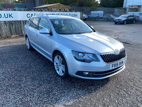 Skoda Superb  2.0 TDI Elegance Estate 5dr Diesel Manual Euro 5 (