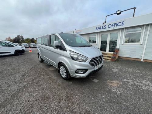 Ford Tourneo Custom  2.0 320 EcoBlue Titanium Minibus Double Cab 5dr Di