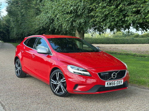 Volvo V40  2.0 R-Design Pro D4