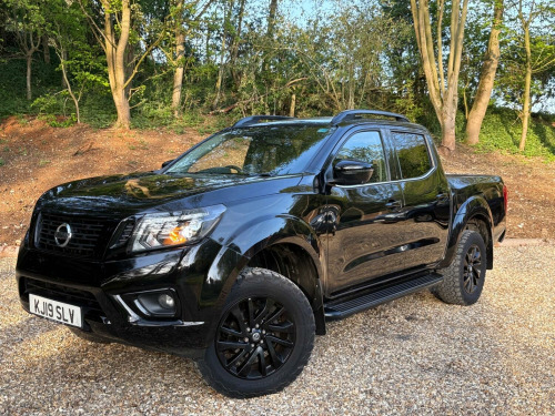 Nissan Navara 2.3 dCi N-Guard