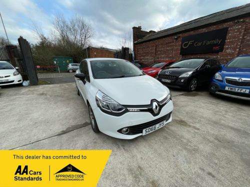 Renault Clio  1.2 16V Dynamique Nav Hatchback 5dr Petrol Manual 