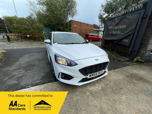 Ford Focus  1.0T EcoBoost ST-Line Hatchback 5dr Petrol Manual 