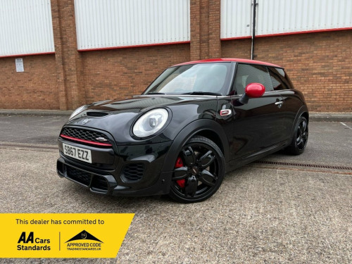 MINI Hatch  2.0 JOHN COOPER WORKS 3d 228 BHP ULEZ, JCW STYLING