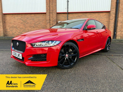 Jaguar XE  2.0i GPF R-Sport Saloon 4dr Petrol Auto Euro 6 (s/