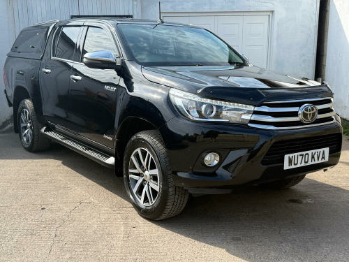 Toyota Hi-Lux  2.4 D-4D Invincible