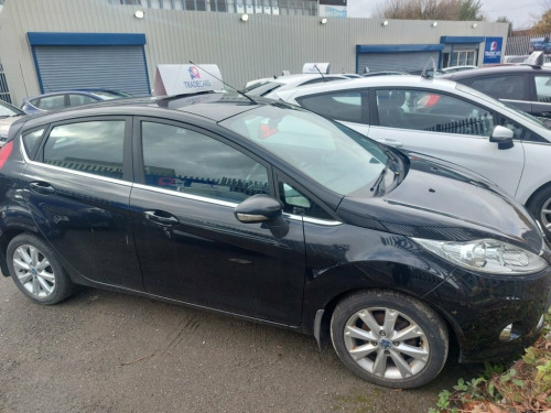 Ford Fiesta  1.25 Zetec Hatchback 5dr Petrol Manual (133 g/km, 