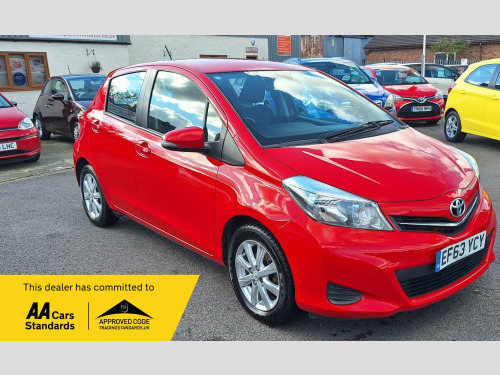 Toyota Yaris  1.3 Dual VVT-i TR