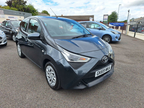 Toyota AYGO 1.0 VVT-i x-play