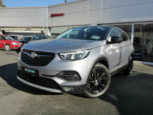 Vauxhall Grandland X  1.2 Turbo (130PS) 6-Speed Manual SRi Nav 5dr***WINTER PACK+REAR CAMERA**