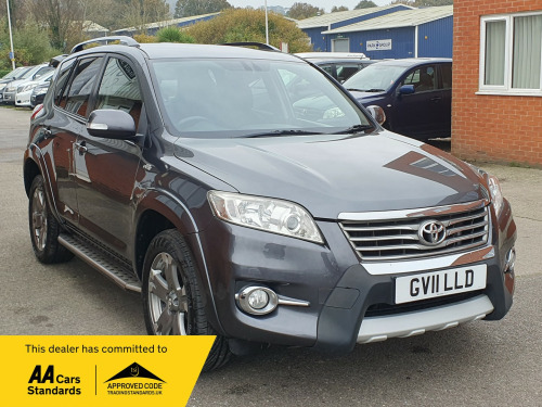 Toyota RAV4  2.2 D-CAT SR 5 DOOR AUTOMATIC *JUST SERVICED *1 YEAR GUARANTEE *SAT NAV +RE