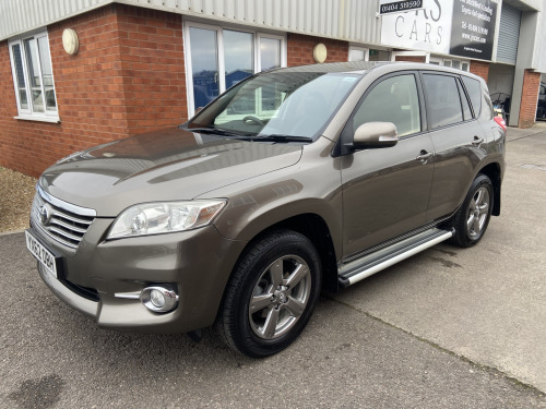 Toyota RAV4  2.2 D-4D XT-R 5dr*REVERSE CAMERA*TOWBAR*FSH*OUTSTANDING