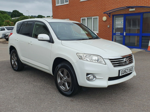Toyota RAV4  2.2 D-4D XT-R 5 DOOR *1 OWNER FROM NEW! *1 YEAR MOT AND SERVICE IN THE PRIC