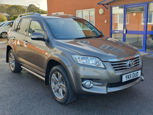 Toyota RAV4  2.2 D-CAT SR SUV 5dr Diesel Auto 4WD Euro 5 (150 ps)