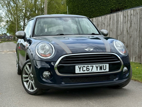 MINI Hatch  1.5 3-Door Hatch Cooper Seven Edition
