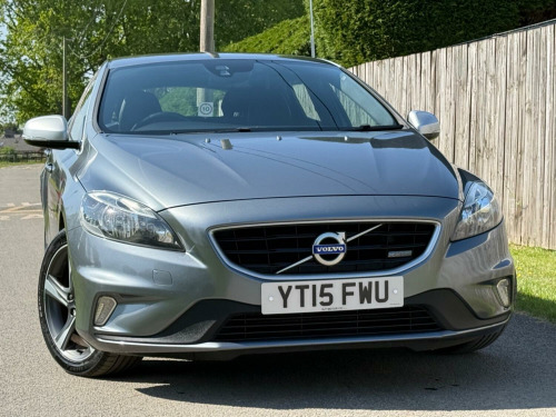 Volvo V40  2.0 R-Design NAV D4