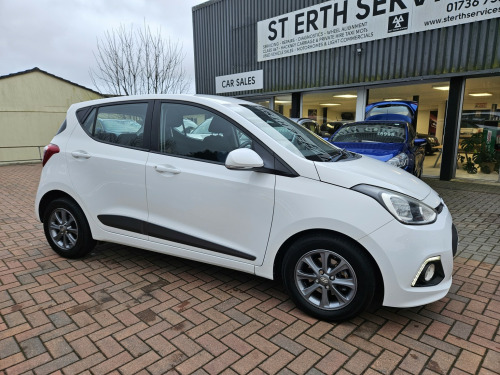 Hyundai i10  2016 HYUNDAI 1.0 I10 PREM 1.0 (BLUE INT) +CC+SS *** 38,000 Miles **** £20 R