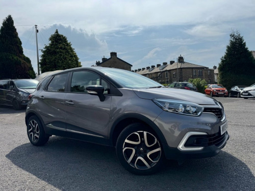 Renault Captur  0.9 TCe ENERGY Iconic SUV 5dr Petrol Manual Euro 6