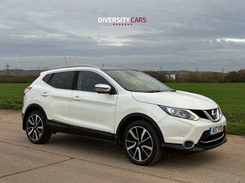Nissan Qashqai  1.2 DIG-T Tekna 2WD Euro 6 (s/s) 5dr 