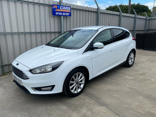 Ford Focus  TITANIUM 5-Door