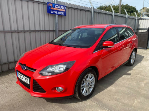 Ford Focus  TITANIUM 5-Door