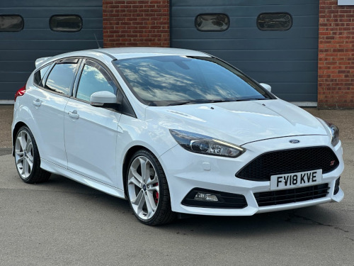 Ford Focus  2.0T EcoBoost ST-3 Navigation 5dr