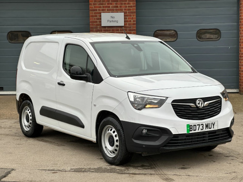 Vauxhall Combo  2300 100kW Dynamic 50kWh L1 H1 ELECTRIC VAN