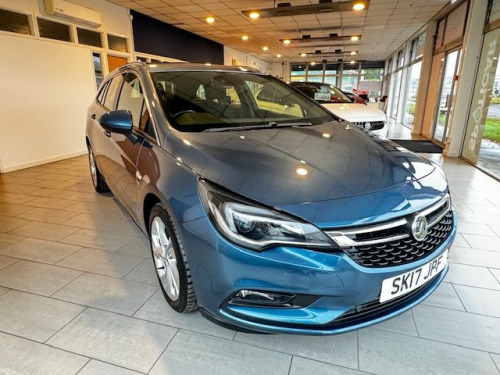 Vauxhall Astra  1.6 CDTi 16V 136 SRi Nav 5dr