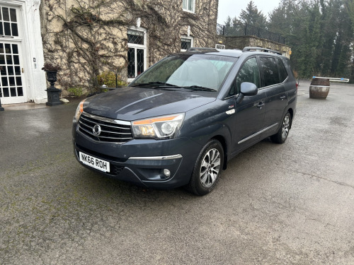 Ssangyong Turismo  2.2D ELX MPV 5dr Diesel T-Tronic 4WD Selectable Euro 6 (178 ps)