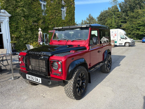 Land Rover 90  2.5 TD5 County Hard Top SUV 3dr Diesel Automatic SWB (282 g/km, 120 bhp)