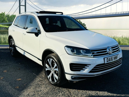 Volkswagen Touareg  3.0 TDI V6 BlueMotion Tech R-Line SUV 5dr Diesel T