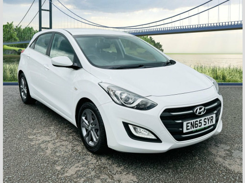 Hyundai i30  1.4 Blue Drive SE Hatchback 5dr Petrol Manual Euro