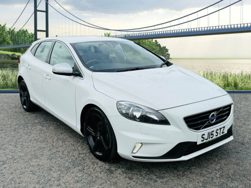 Volvo V40  2.0 D2 R-Design Nav Hatchback 5dr Diesel Manual Eu