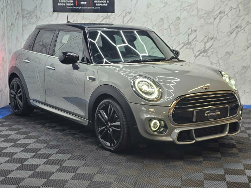 MINI Hatch  1.5 Cooper Sport Hatchback 5dr Petrol Steptronic Euro 6 ULEZ (s/s) (136 ps)