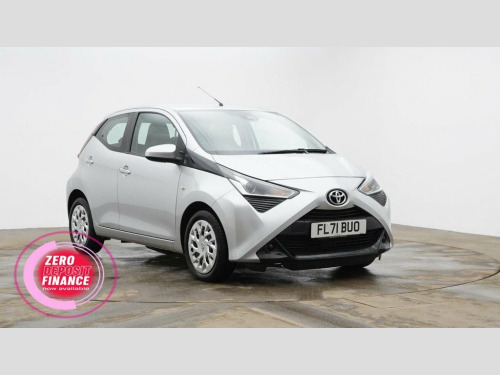 Toyota AYGO  1.0 VVT-i x-play Hatchback 5dr Petrol Manual Euro 