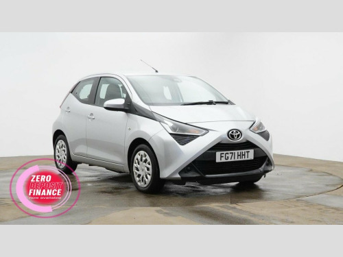 Toyota AYGO  1.0 VVT-i x-play Hatchback 5dr Petrol Manual Euro 