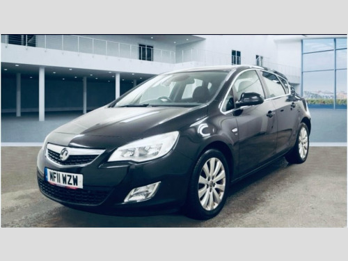 Vauxhall Astra  1.7 CDTi ecoFLEX Elite Hatchback 5dr Diesel Manual