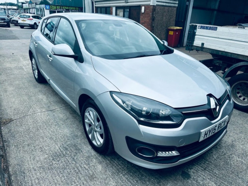 Renault Megane  1.5 dCi ENERGY Dynamique TomTom Hatchback 5dr Dies