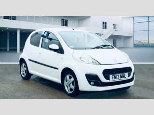 Peugeot 107  1.0 12V Allure Hatchback 5dr Petrol Manual Euro 5 