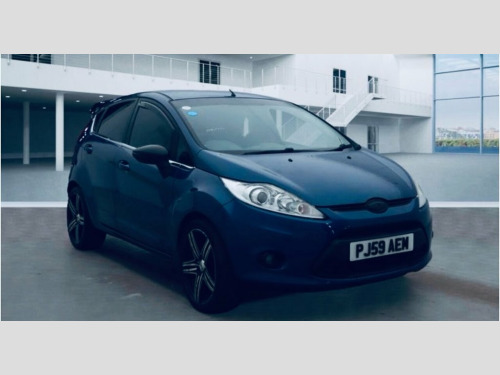 Ford Fiesta  1.4 Zetec Hatchback 5dr Petrol Manual (133 g/km, 9