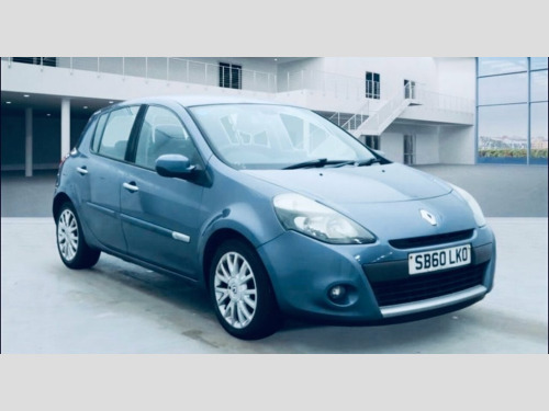 Renault Clio  1.5 dCi Dynamique TomTom Hatchback 5dr Diesel Manu