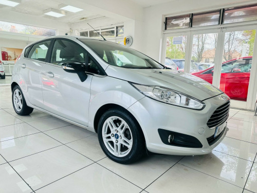 Ford Fiesta  1.0T EcoBoost Zetec Euro 5 (s/s) 5dr