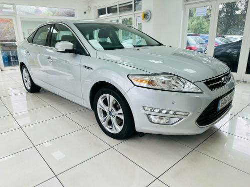 Ford Mondeo  2.0 Titanium Euro 5 5dr