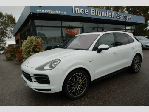 Porsche Cayenne  3.0 V6 E-Hybrid 17.9kWh Platinum Edition SUV 5dr P