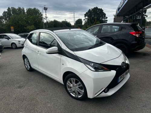 Toyota AYGO  1.0 VVT-i x-pression x-wave 5dr Petrol x-shift Eur