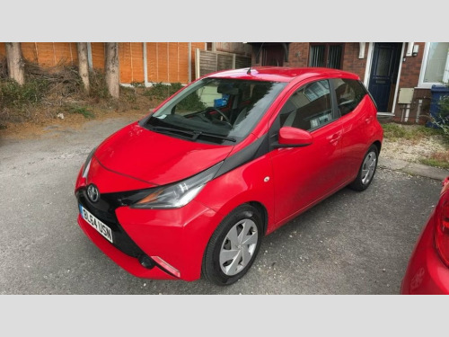 Toyota AYGO  1.0 VVT-i x-play Hatchback 5dr Petrol Manual Euro 