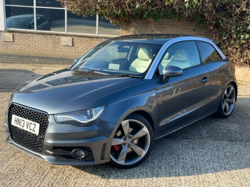 Audi A1  2.0 TDI Black Edition Hatchback 3dr 18* ALLOYS RS 