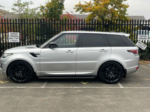 Land Rover Range Rover Sport  3.0 SD V6 HSE Dynamic SUV 5dr Diesel Auto 4WD Euro