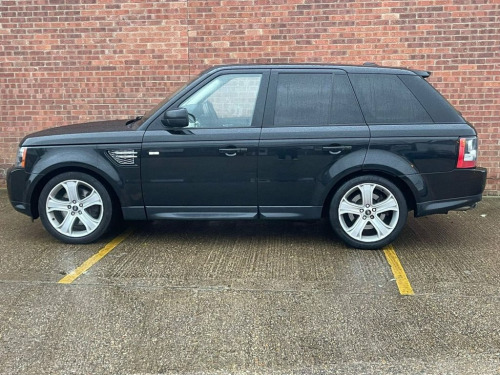 Land Rover Range Rover Sport  3.0 SD V6 HSE Black SUV 5dr Diesel Auto 4WD Euro 5